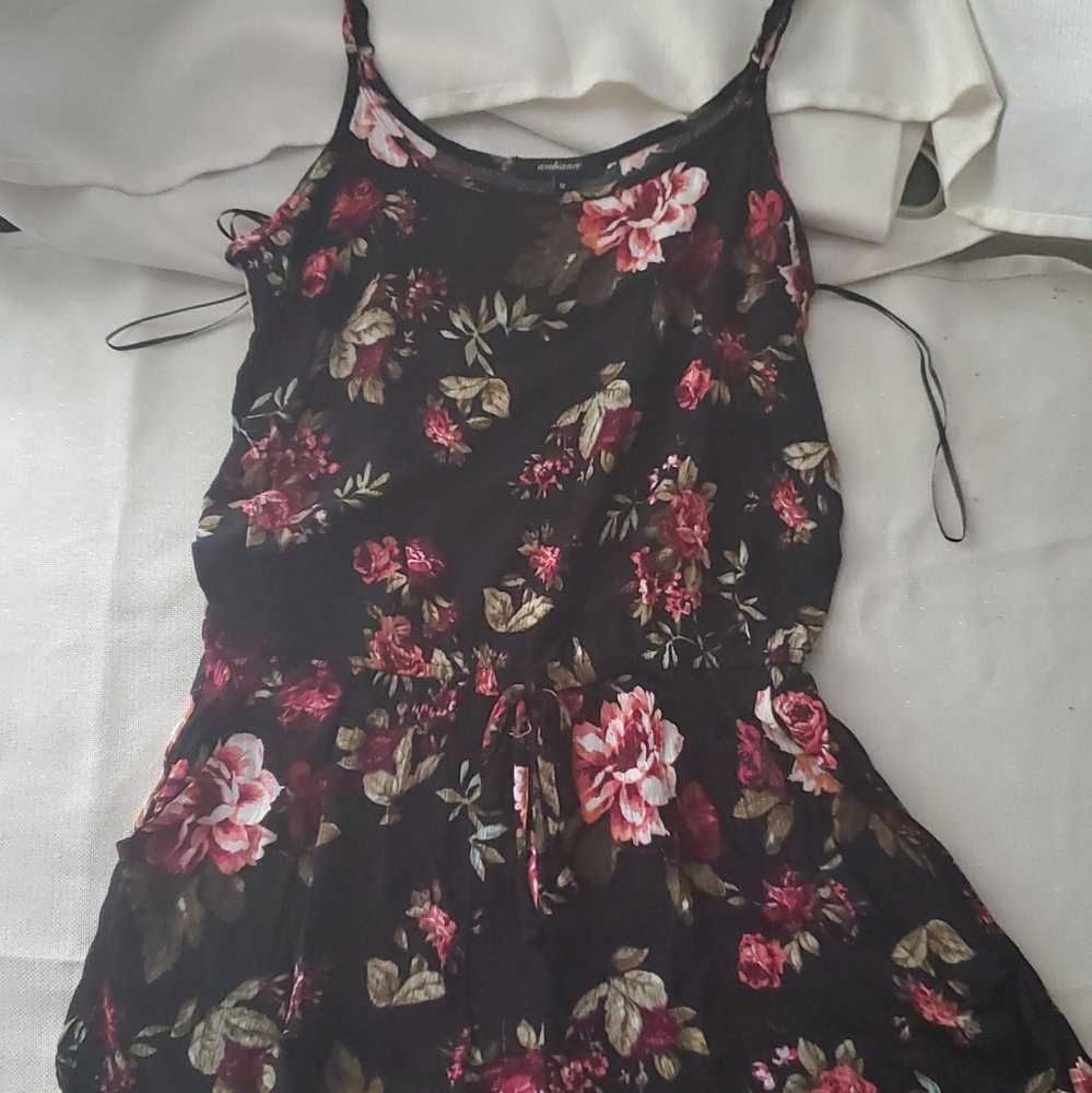 Rompers - Picture 4 of 7